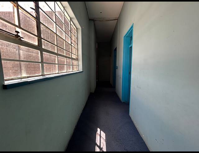 1,200M² WAREHOUSE TO LET IN DELAREY